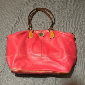 Dooney & Burke Hand Bag XL